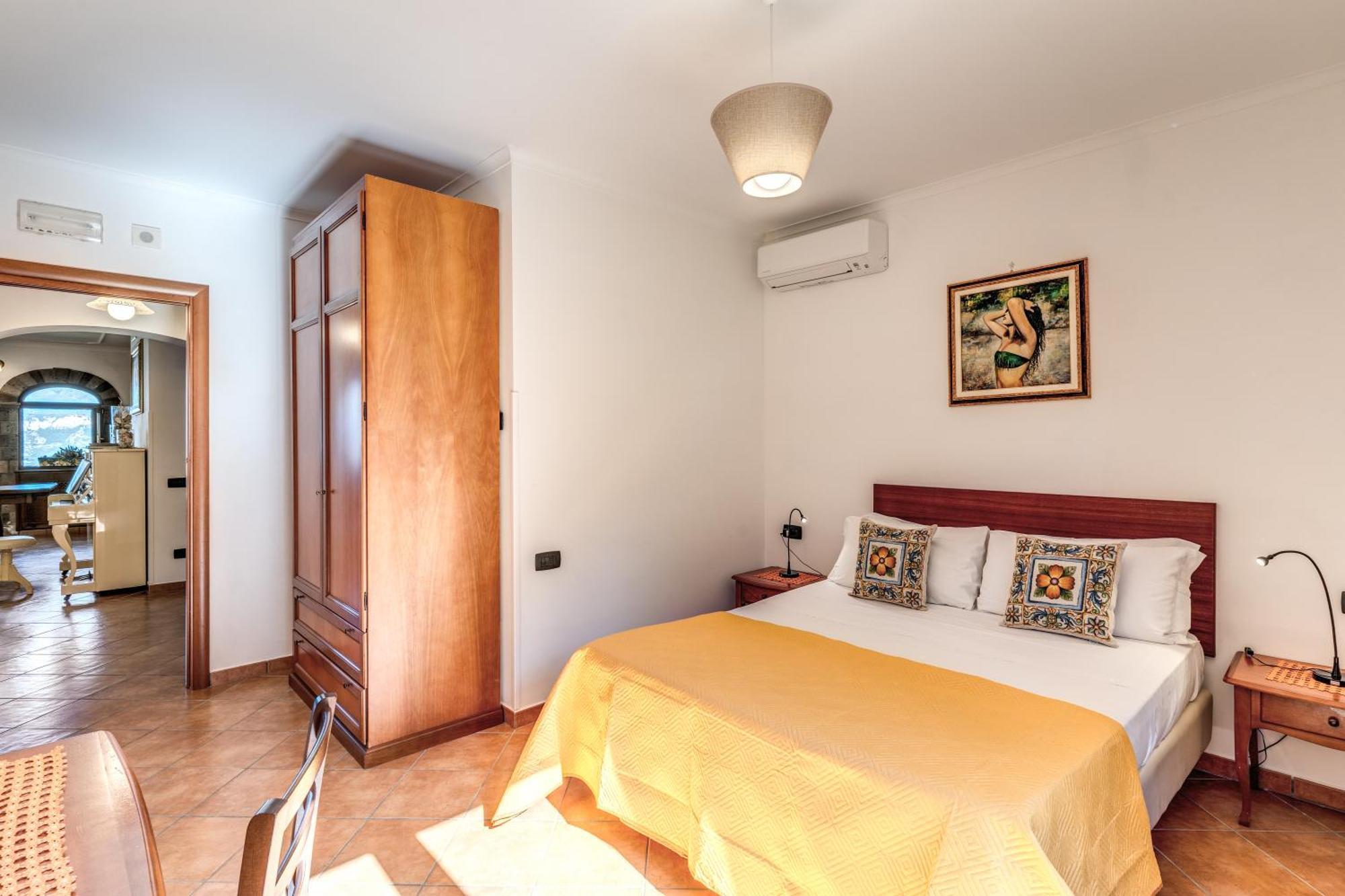 Caruso Private Heated Pool & Sea View * Sorrente